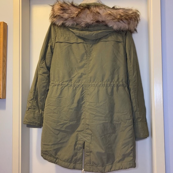 ABERCROMBIE & FITCH | Parka w/ Removable Lining - Picture 2 of 5